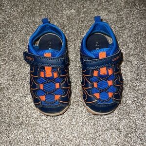 🌻3/$20!🌻 Carters size 7 shoes